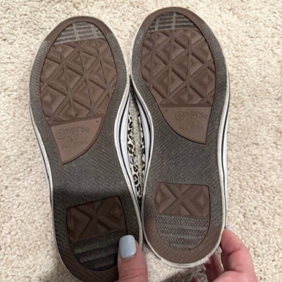 Brand NEW! Chuck Taylor All Star Leopard Print, Mens 7/Womens 9 - Picture 2 of 4